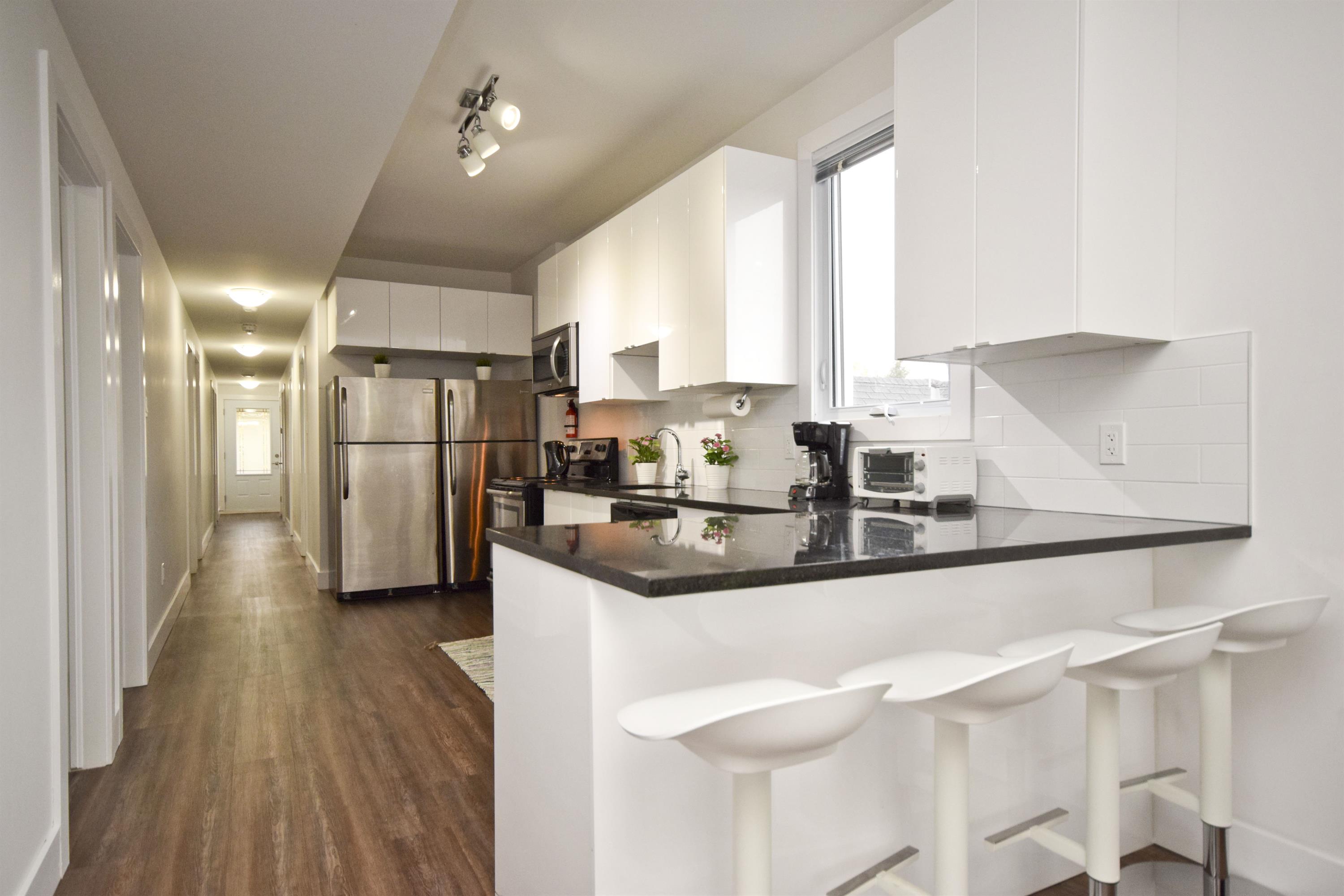 UNIT 2 - FEMALE BEDROOMS - 386 Chapel Street