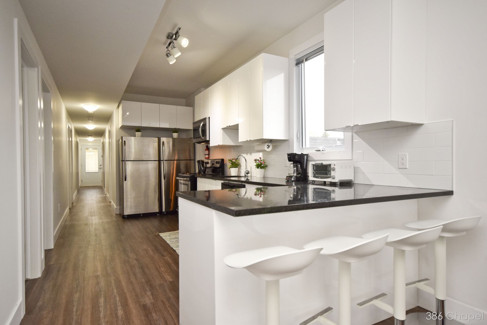 PRIVATE BEDROOMS IN A STUDENT UNIT For GIRLS - 386 Chapel Street